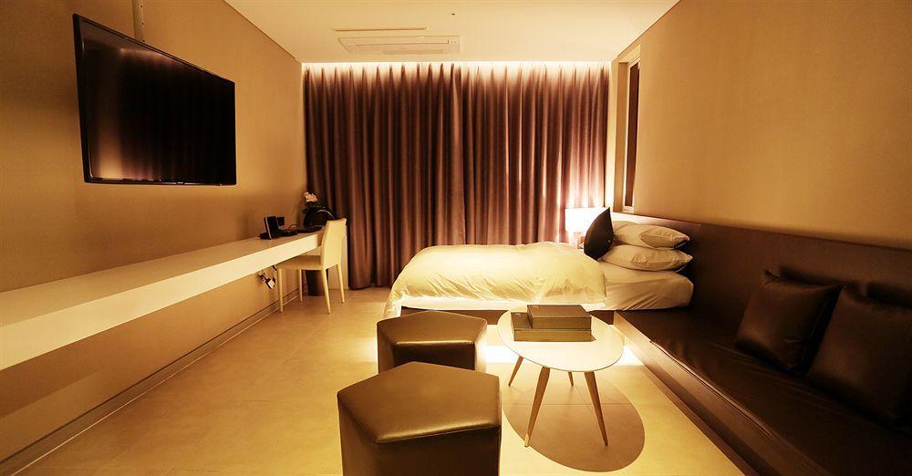 Hotel The Designers Hongdae Seoul Exterior foto